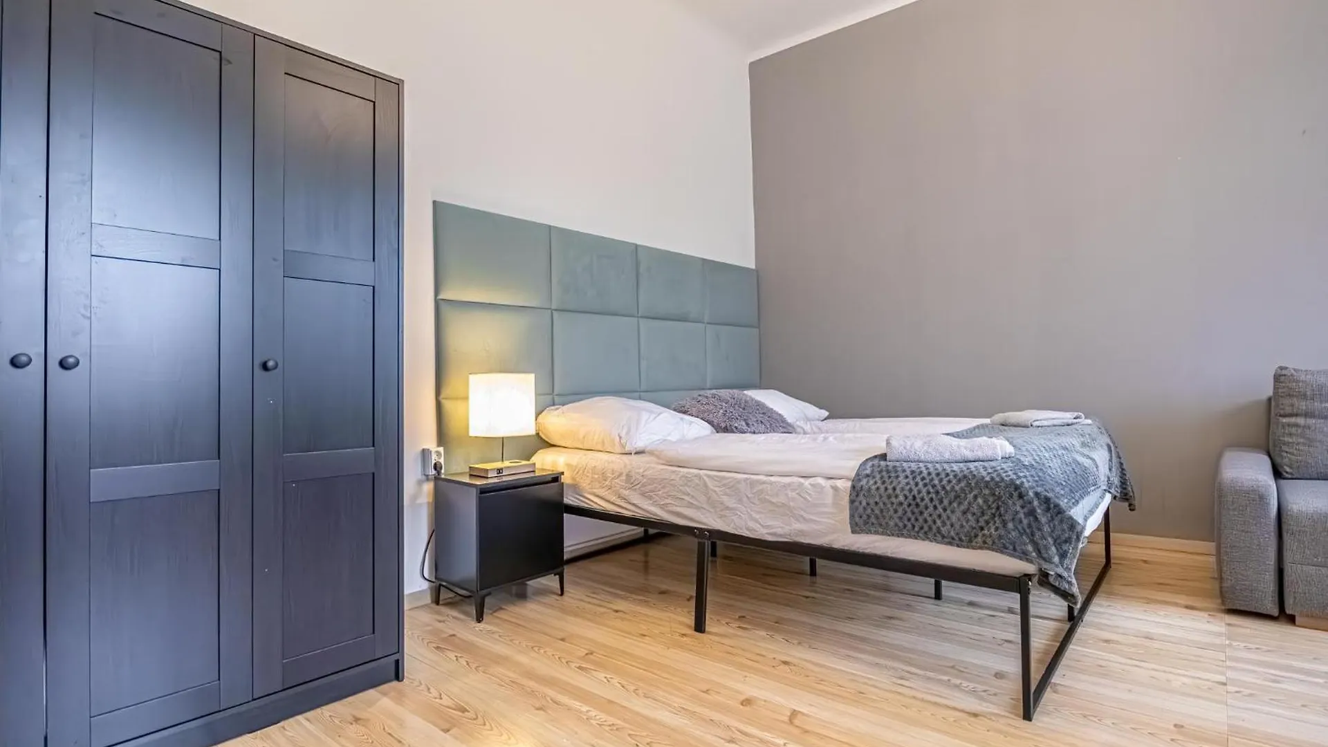 Apartman Near Danube & Prater Stern/Central & Comfy 1Br Apt Bécs