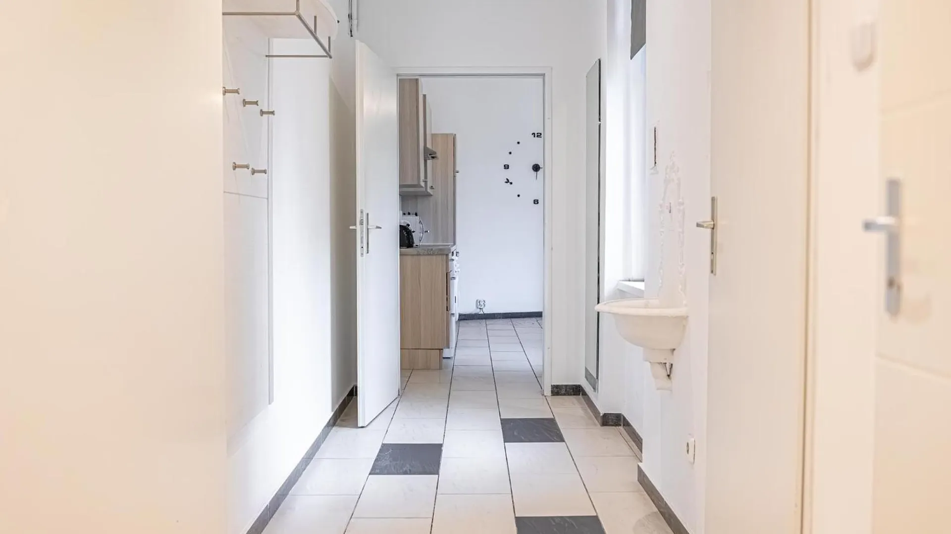 Near Danube & Prater Stern/Central & Comfy 1Br Apt Vienna Austria